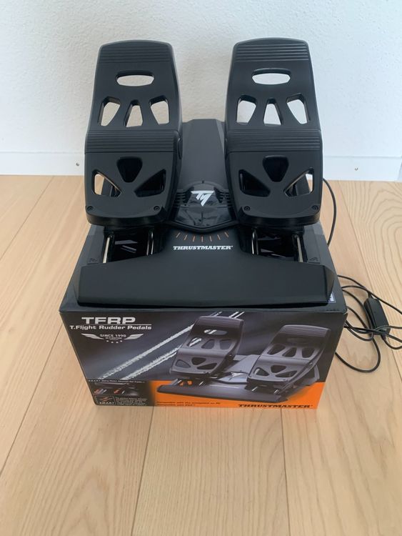 THRUSTMASTER - TFRP FLIGHT RUDDER PEDALS | Kaufen auf Ricardo