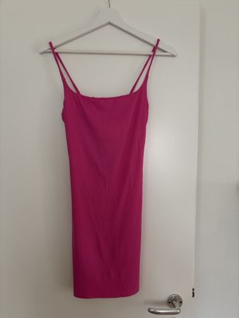Abito estivo rosa con laccetto Bershka taglia S - Ottime con