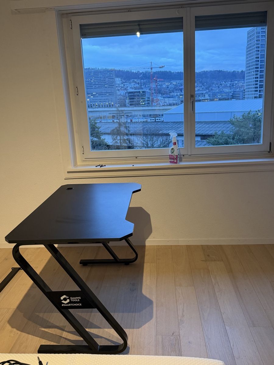 Bureaux: Scrivania – D'occasion à Zürich par ang_9swk 1