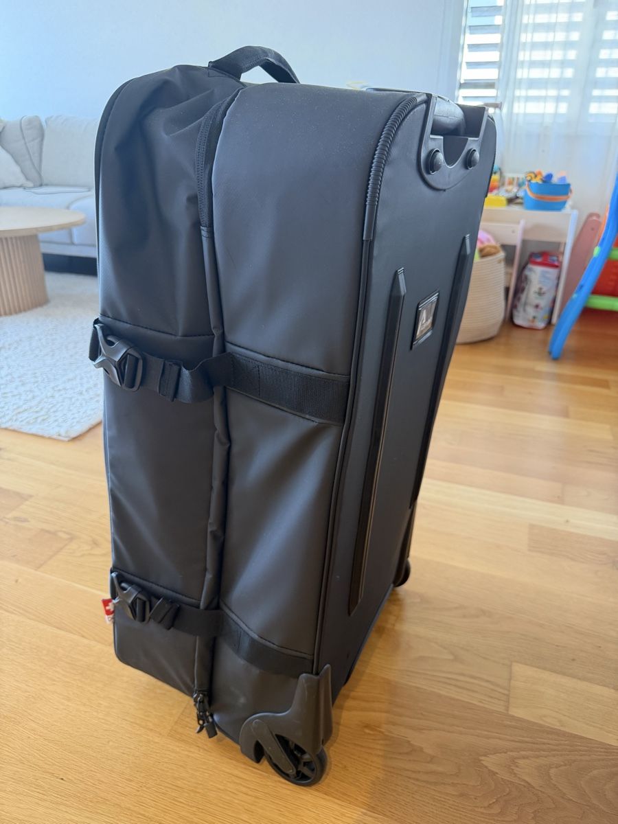 Reisekoffer: Albright SUI rolling suitcase black NEW!! – Neu und originalverpackt aus Suhr von tja_g2fp 1