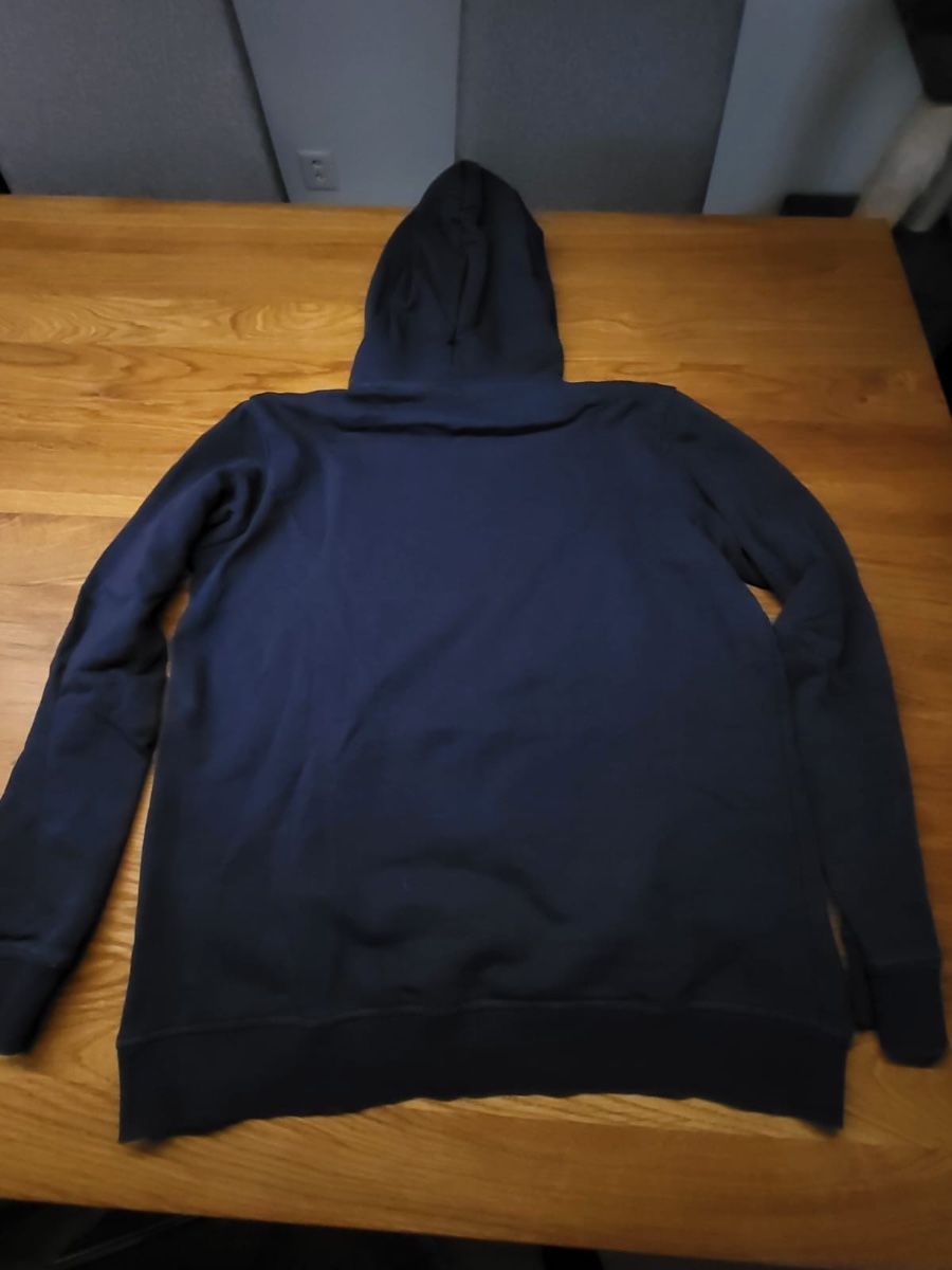 Esprit Maglioni & Felpe: Kapuzenpullover Esprit Grösse XL mit Schriftzug – Usato da Arnegg venduto da Michirech 1