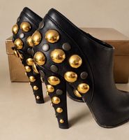 Gucci Booties mit Nieten Gr. 36.5 ( 37 )