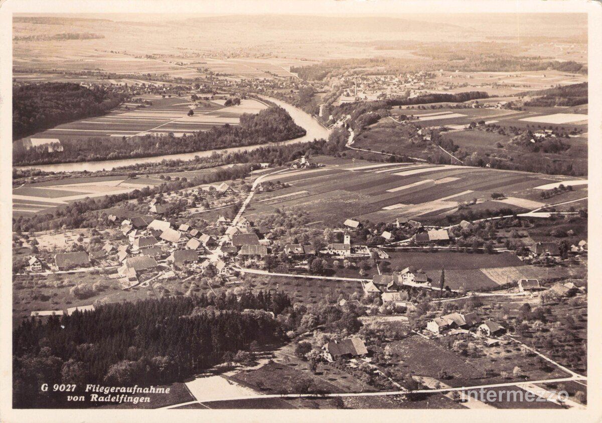 Cartoline postali: Radelfingen BE // Flugbild Dorf Seeland – Usato da Basel venduto da intermezzo12