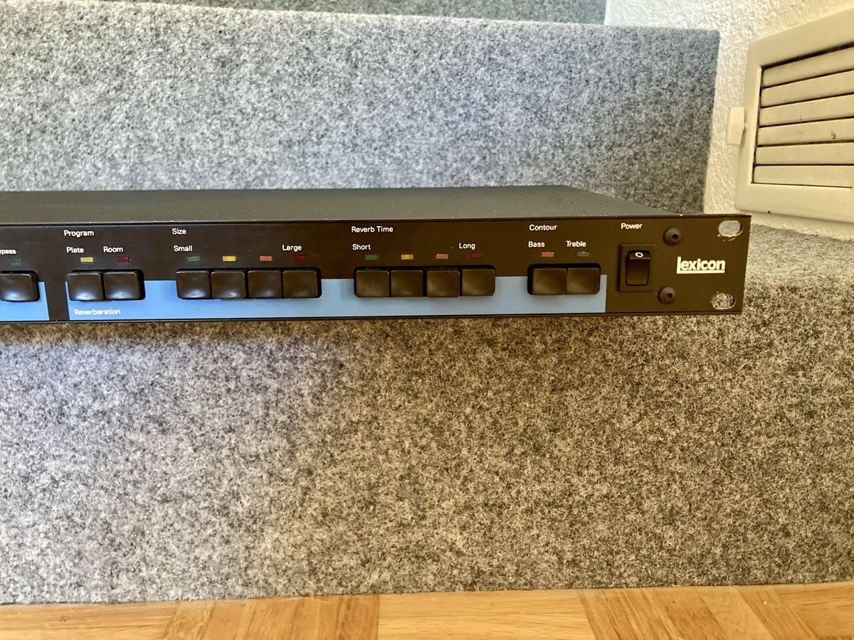 Strumenti musicali: Lexicon PCM 60 Reverb Hall – Usato da Glattfelden venduto da Pedals 2