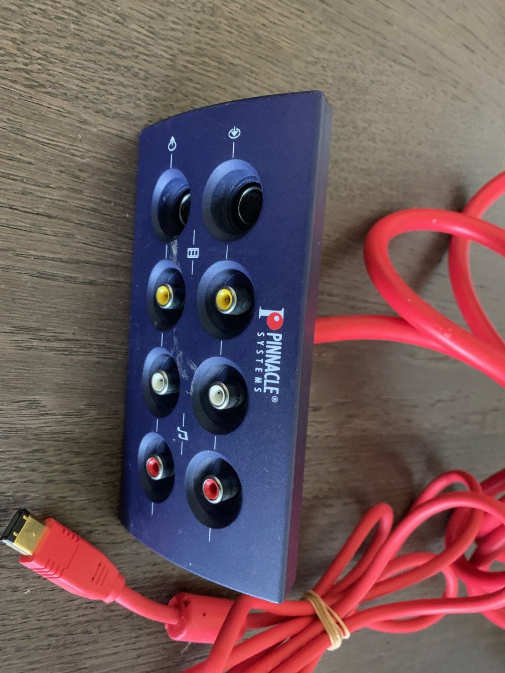 Lecteurs & Adaptateurs: Pinnacle Systems BlueBOX Adapter Kabel Rot 40160734 – D'occasion à Emmen par newdeal1970 6