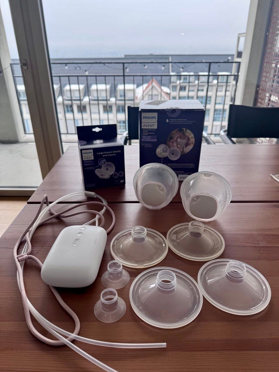 Philips Accessoires pour allaitement: Philips Avent Milchpumpe hands free – D'occasion à Horgen par Daria1332