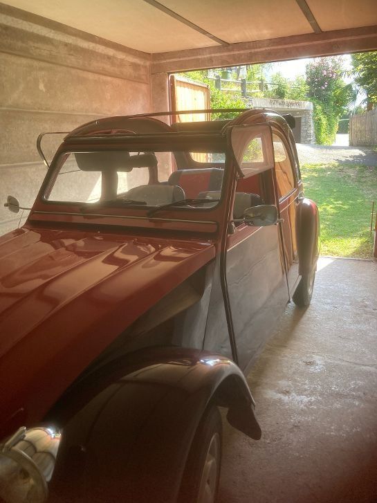 Citroën Automobili: 2 CV – Usato da Contra venduto da zebragery