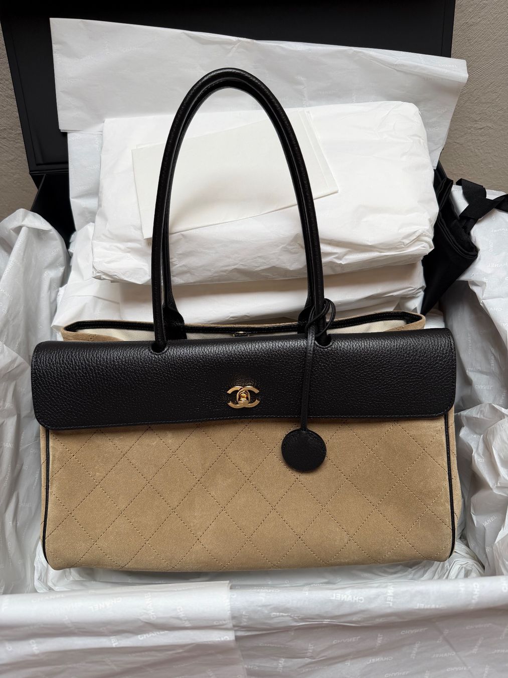 Chanel Borse da donna: Chanel tote new – Nuovo e nell'imballaggio originale da Fully venduto da Fashion_Mania 2