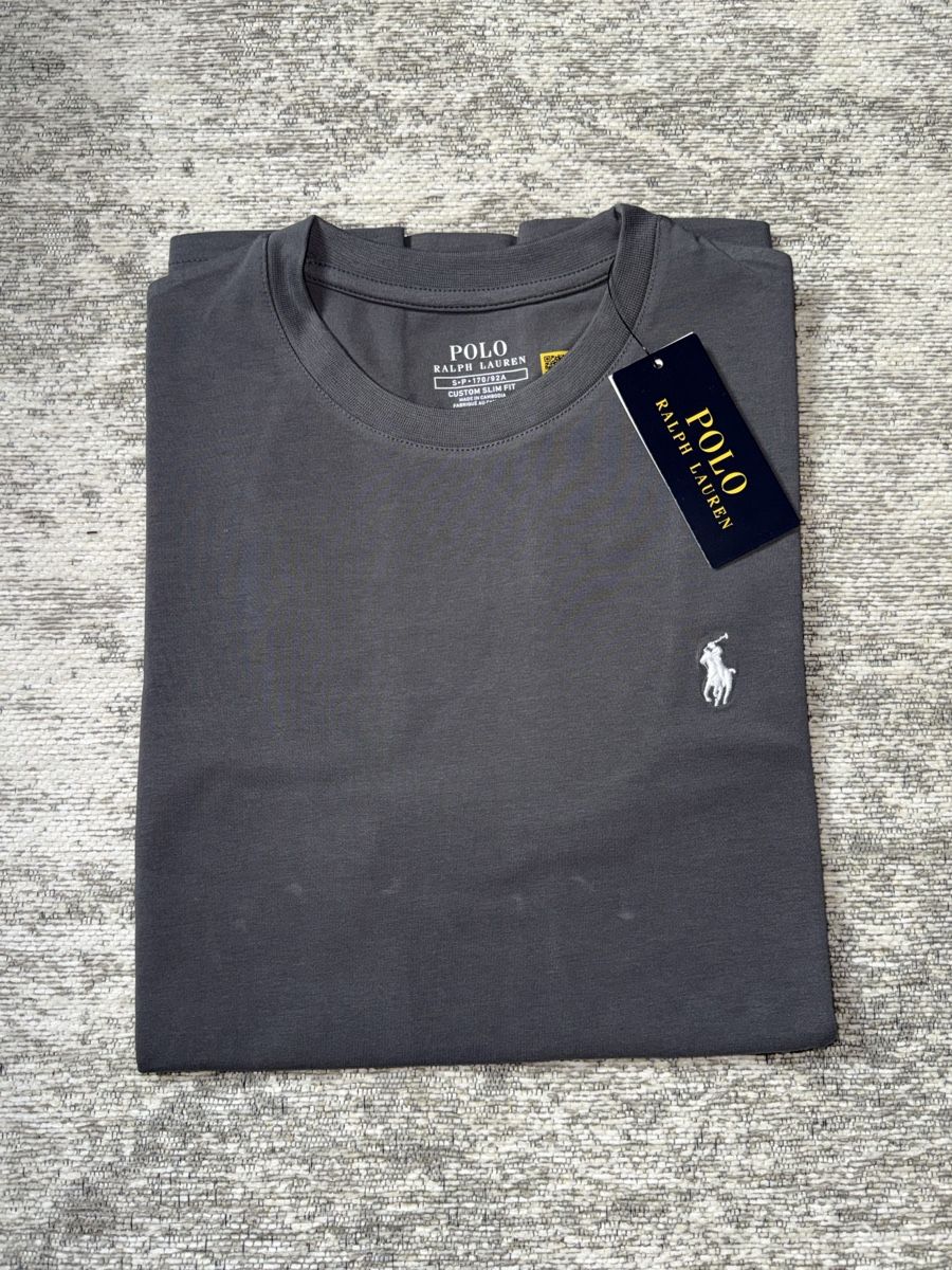 Ralph Lauren T-shirt: T-shirt Ralph Lauren  – Nuovo e nell'imballaggio originale da La Chaux-de-Fonds venduto da Lucas_g