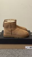 UGGS Ungetragen EU44