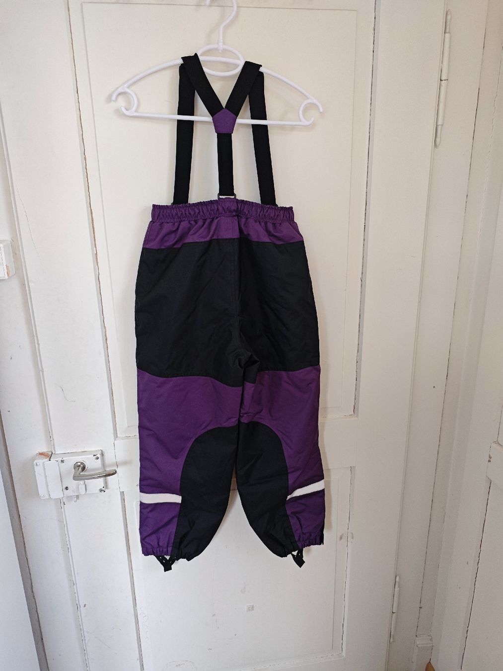 Villervalla Pantaloni: Skihose Villervalla Gr 134 – Usato da Winterthur venduto da Shorna 1