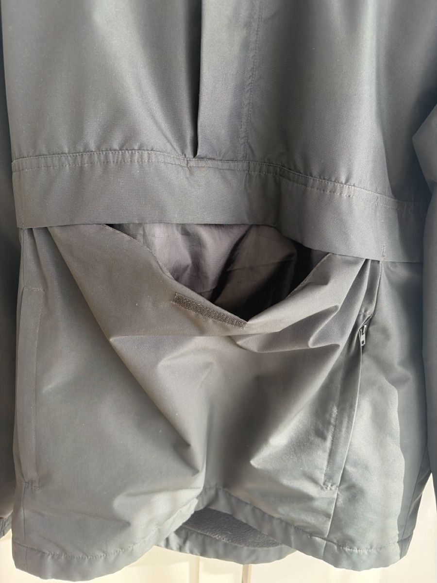 Giacche: Jacke schwarz half zip – Usato da Zürich venduto da Vittelo 3