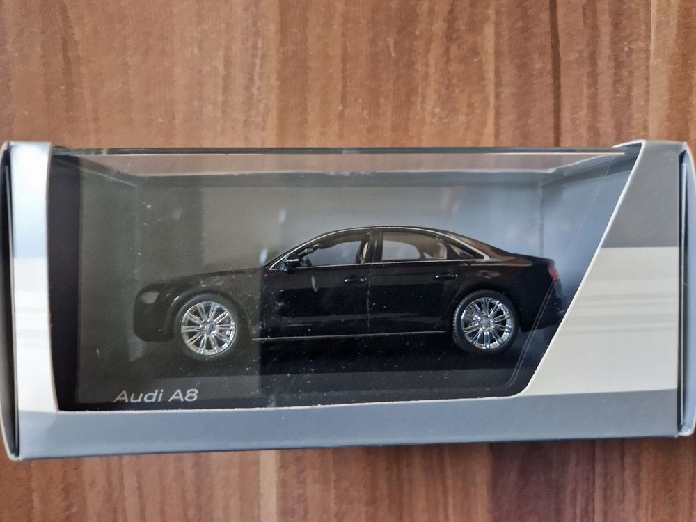 Audi A8 Phantomschwarz 1:43
