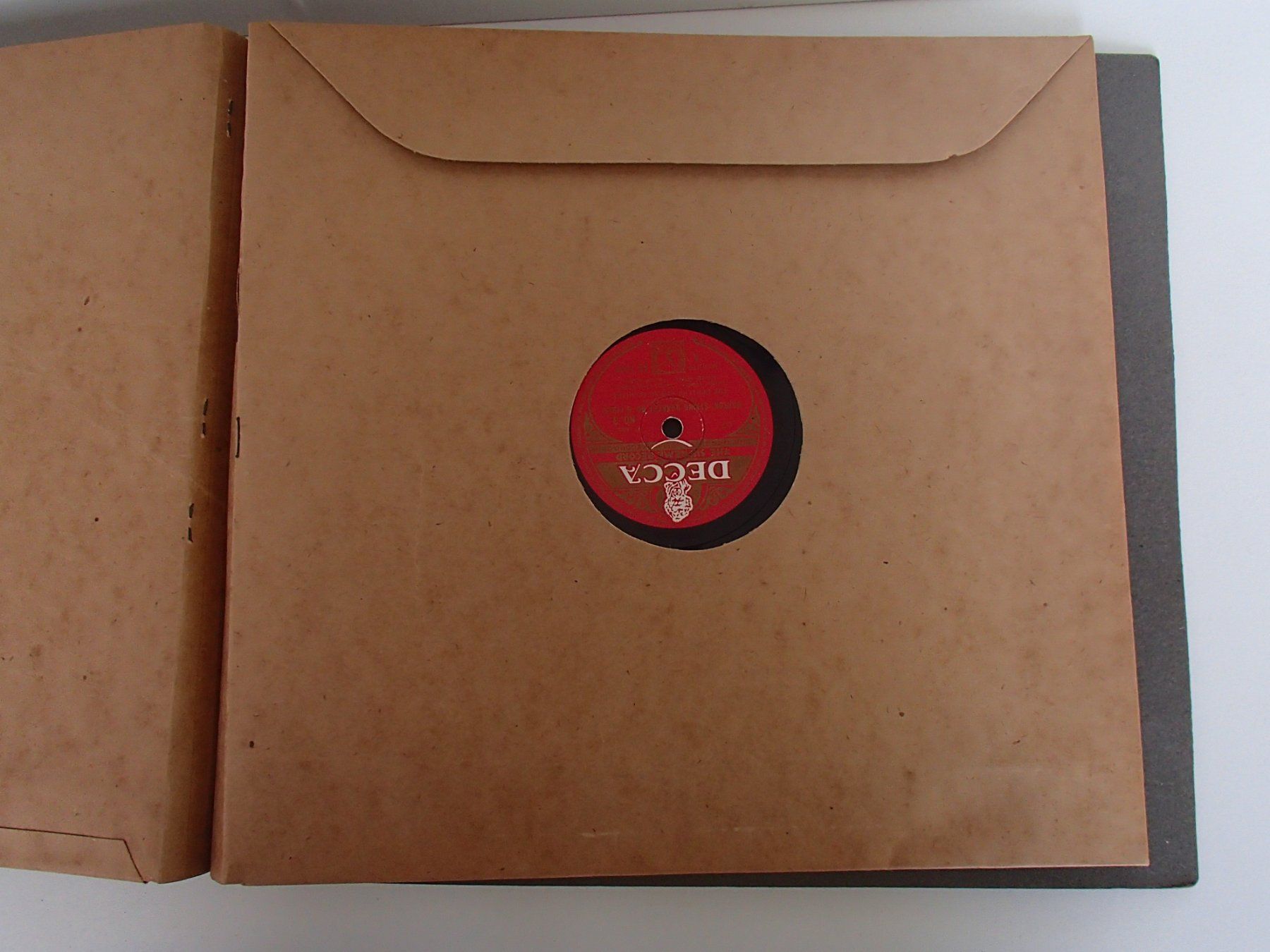 Schallplatten: Album mit 4 DECCA  Schellackschallplatten – Gebraucht aus Schöfflisdorf von pullux 1