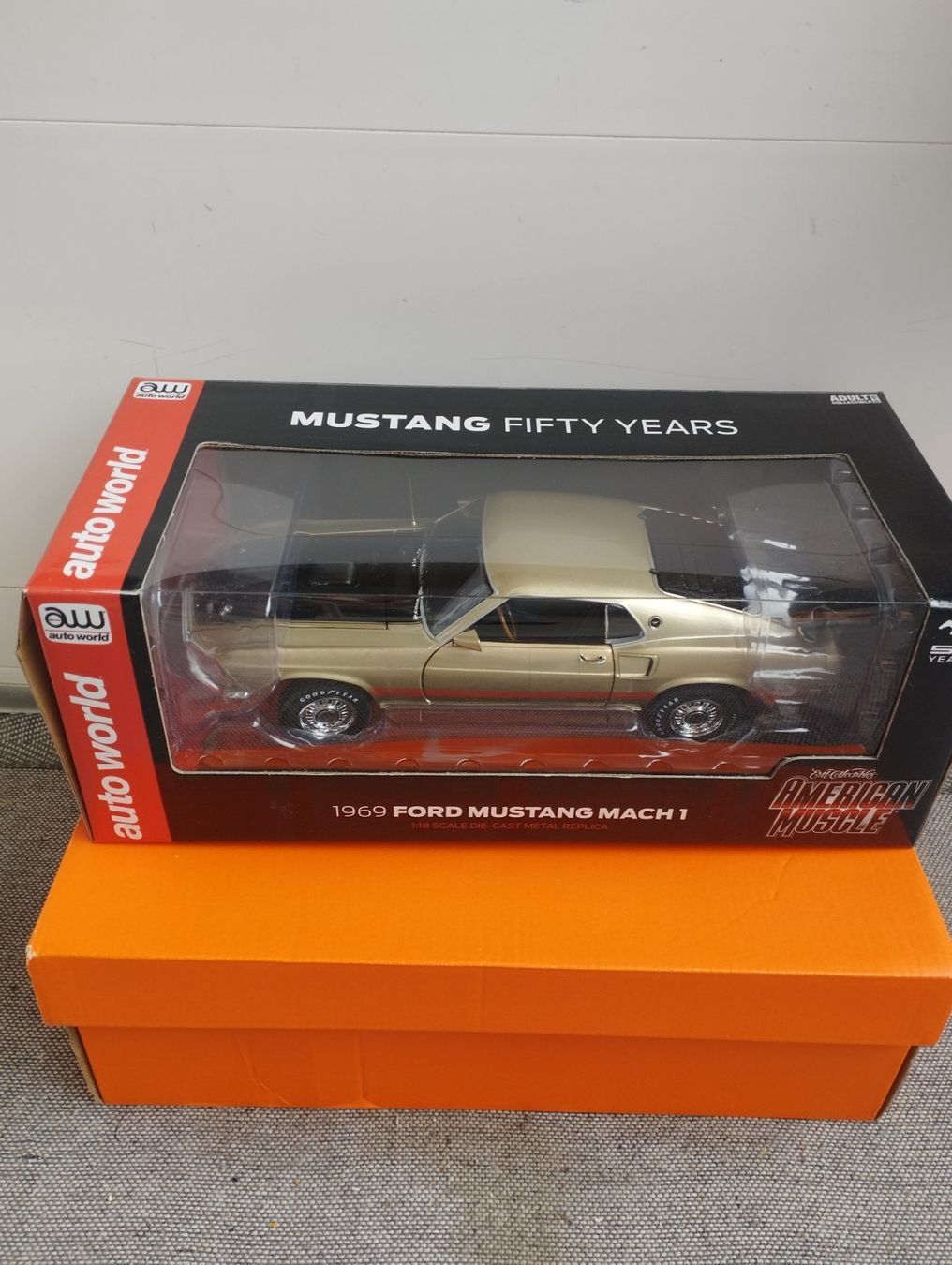 AMT/ERTL Modellini d'auto: 1969 Ford Mustang MACH 1 - 50 years – Nuovo e nell'imballaggio originale da Chur venduto da oriori 1