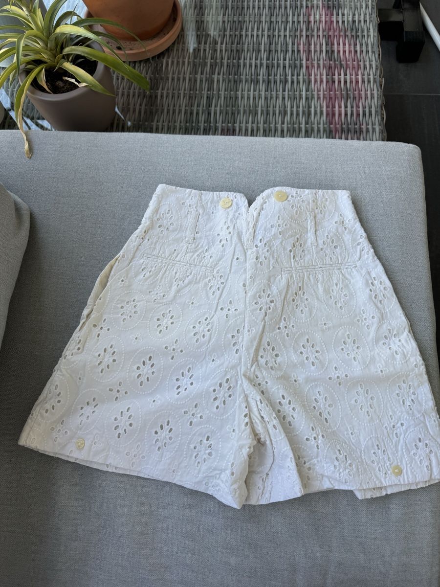 Mango Pantaloni: Sommerliche Shorts, weiss, Grösse 36 – Usato da Olten venduto da bir_k96n 2