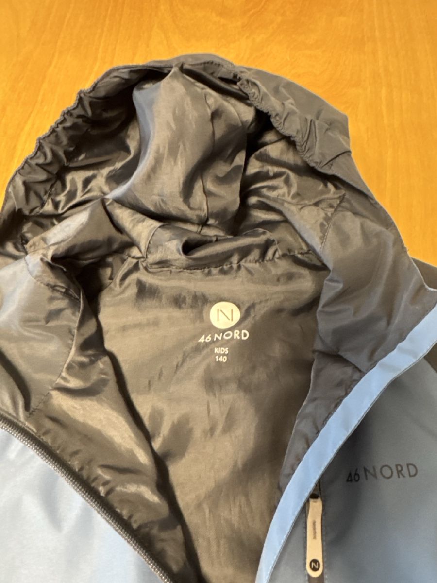 46 Nord Giacche: Regenjacke 140 – Usato da Schmerikon venduto da BiancaM03 2