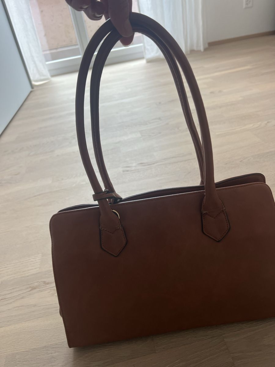 Borse da donna: Tasche braun – Usato da Bülach venduto da Cucculi 1