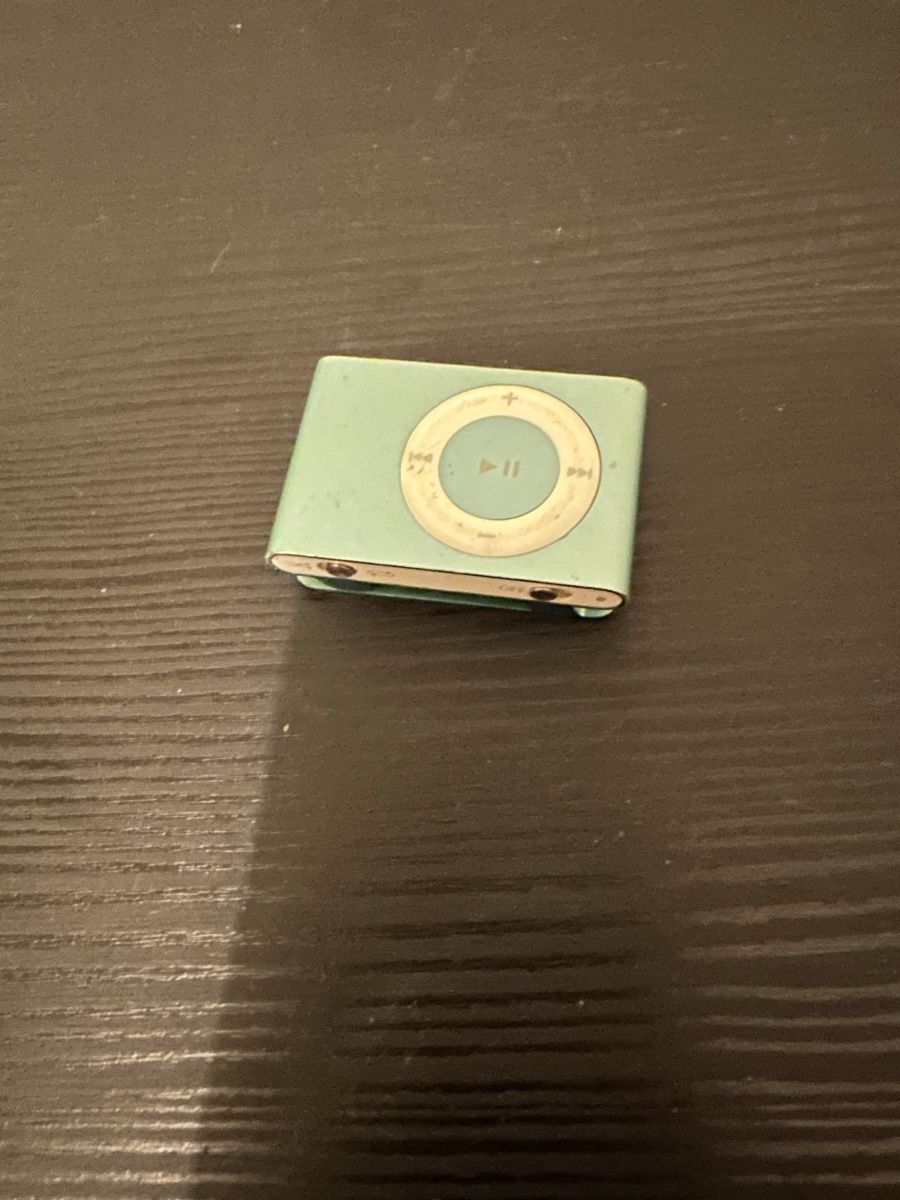 Apple Lettore multimediale portatile: iPod Shuffle 4ème Génération - Menthe – Usato da Lausanne venduto da Tipouze