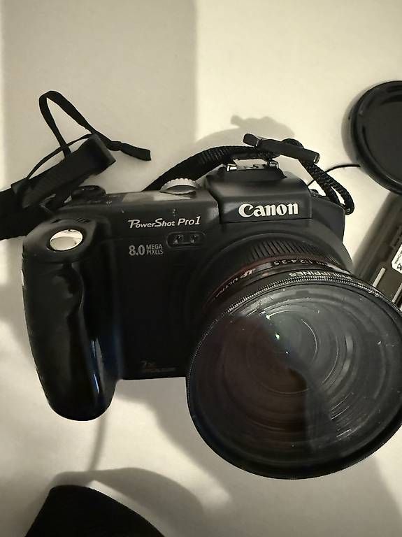 Fotocamera: Canon – Usato da Basel venduto da Jador01 2