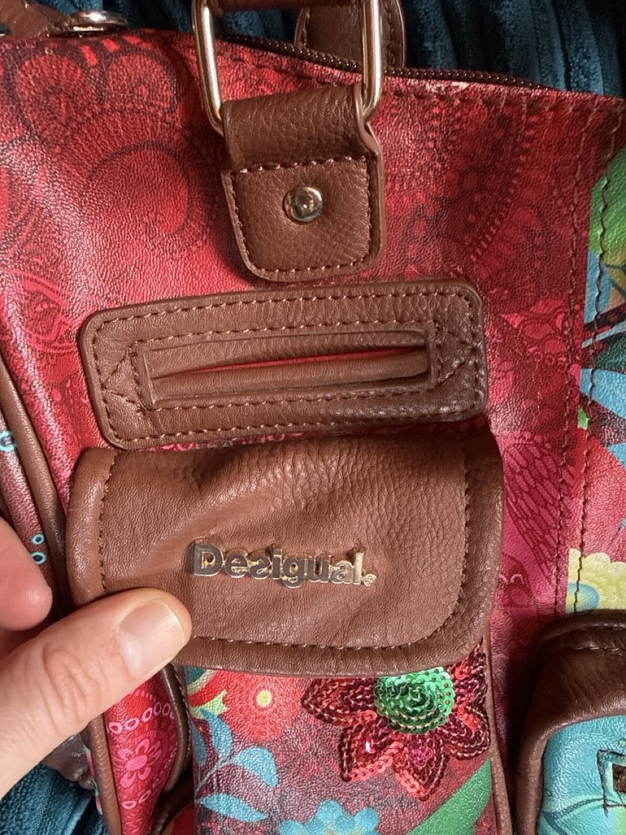 Desigual Taschen: Handtasche von Desigual  – Gebraucht aus Triesenberg von elfchen96 1