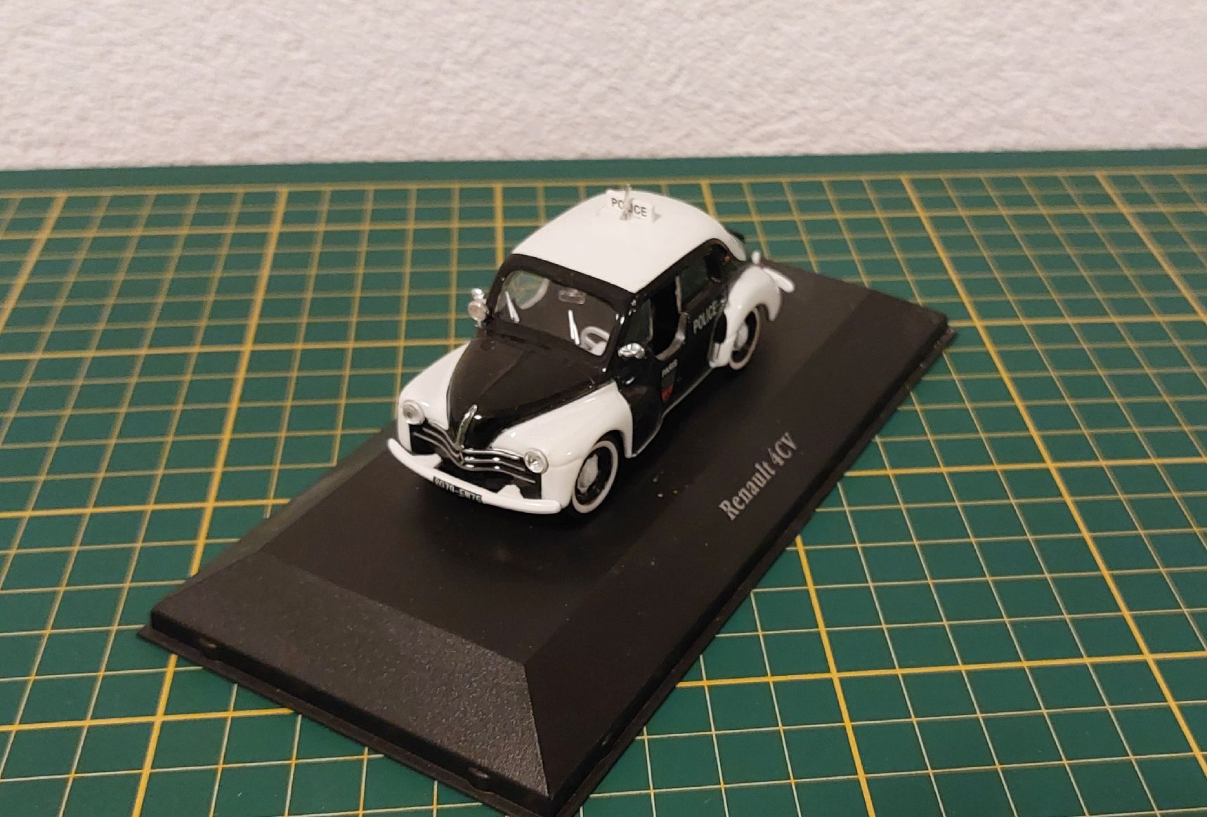 Modellini d'auto: 2 voitures de police ancienne – Usato da Morens FR venduto da John_Doe_1981