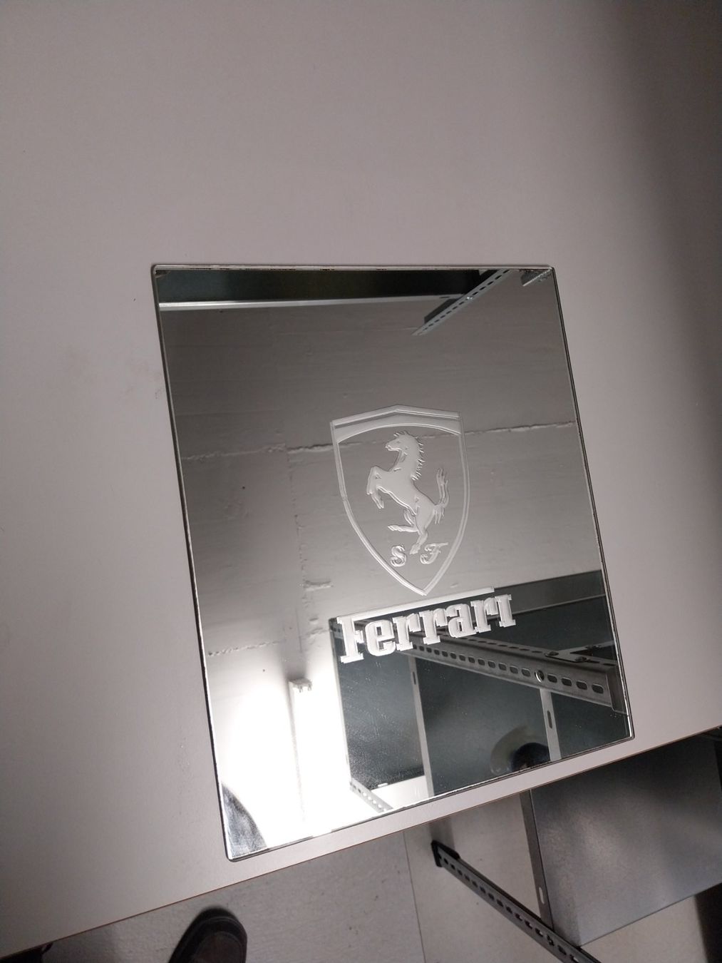 Specchi: Ferrari Spiegelglas (Logo eingeäzt) – Usato da Weingarten-Kalth venduto da Bettelbruenneli 1