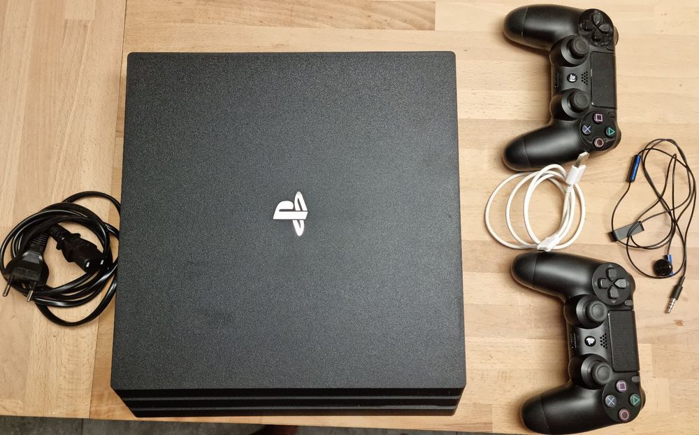 PS4 Pro, 1TB, Model: CUH-7116B | Kaufen auf Ricardo