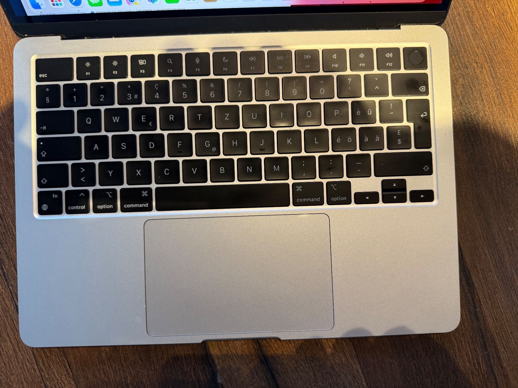 Apple Notebooks: MacBook Air 2022 M2 – Gebraucht aus Siebnen von icrservicesolutions 1
