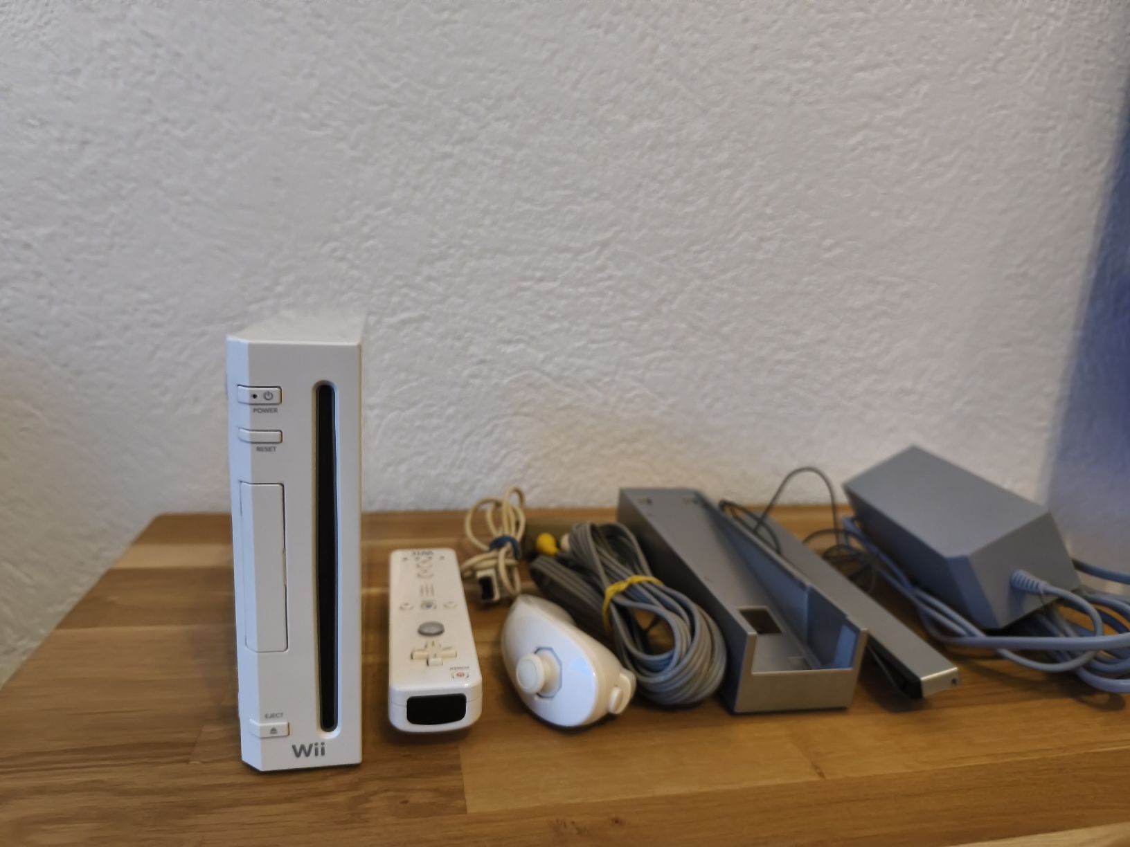 Nintendo Konsolen: Wii Nintendo Blanche - Console et accessoires – Gebraucht aus Conthey von Th3gr4yf0x 1