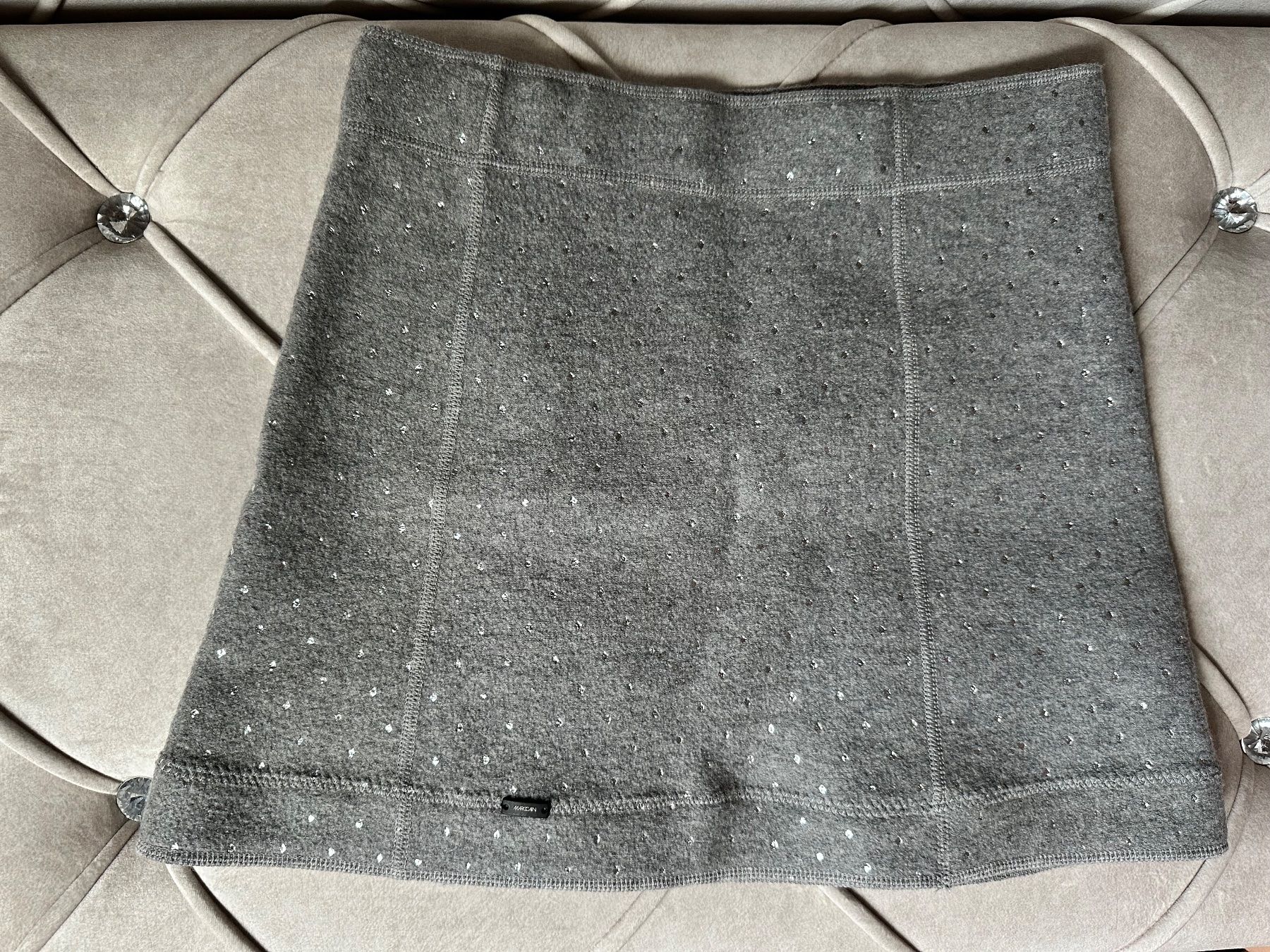 Marc Cain Gonne: Marc Cain Mini Rock mit Silber Punkten – Nuovo (secondo la descrizione) da Buchs ZH venduto da KittyInStyle 2