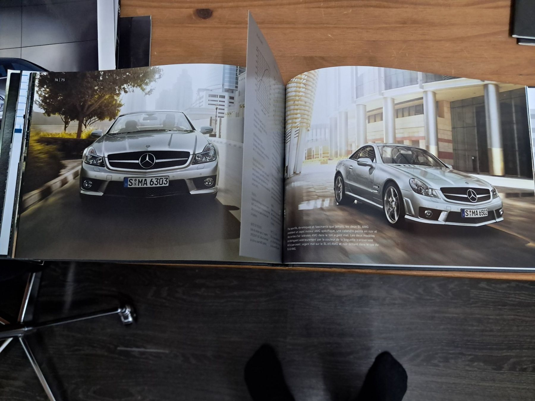 Mercedes-Benz Documenti: Livre Présentation Mercedes AMG – Usato da les brenets venduto da Laguille 2