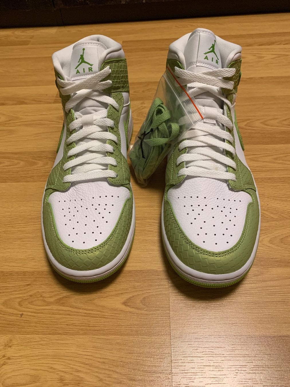 Jordan Scarpe da uomo: Air Jordan 1 (WWMS) – Nuovo (secondo la descrizione) da Wettingen venduto da Airjordan 3
