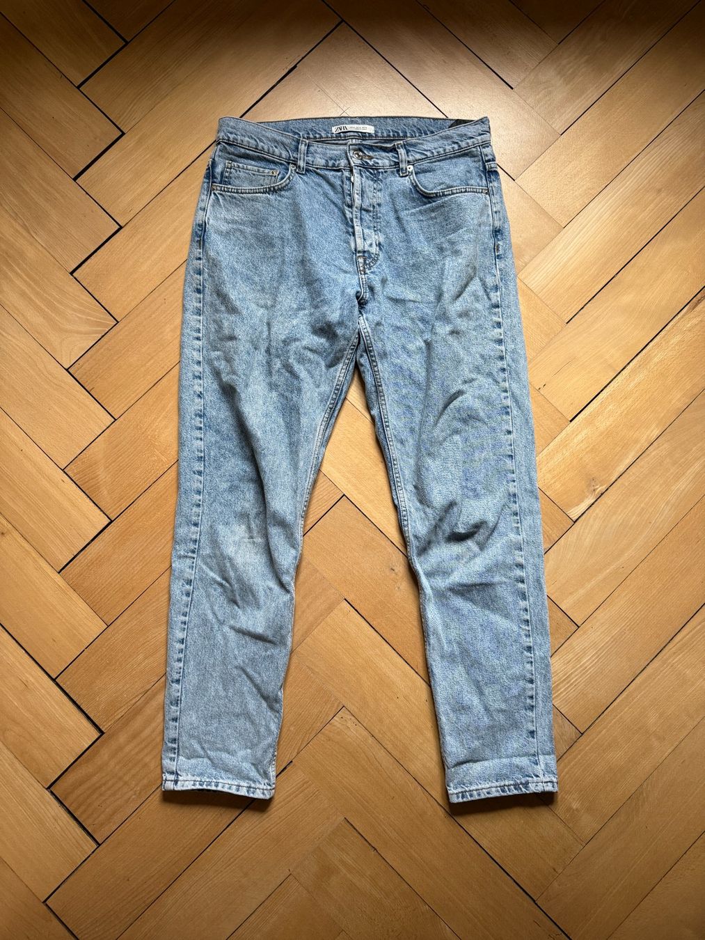 Zara Jeans: ZARA - Jeans hellblau 42 (M) – Gebraucht aus Zürich von Diazaio