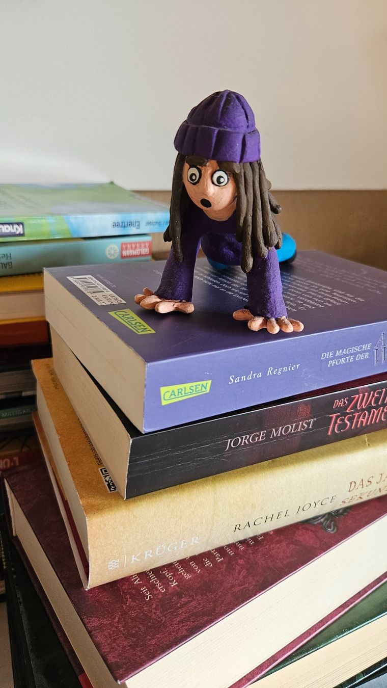 Statuette: Ton Figur Selbst Gemacht – Usato da Basel venduto da True_Hofer_Store