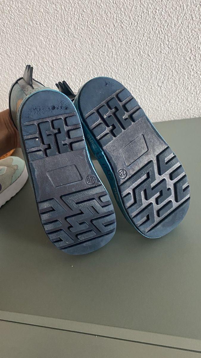 Chaussures garçon: Gummistiefel Gr.25 – D'occasion à Beinwil (Freiamt) par Akgeun 4