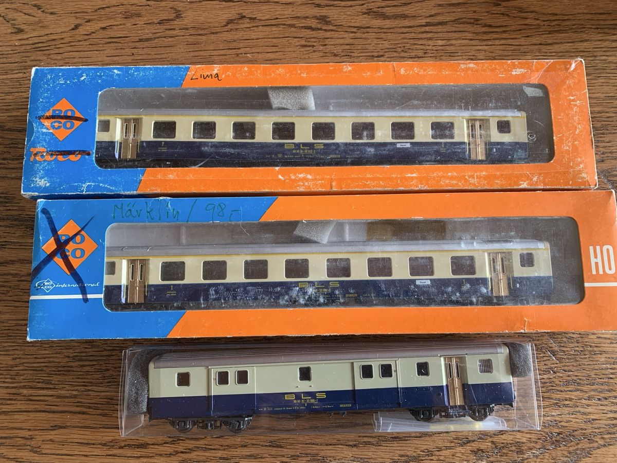 Roco Modelleisenbahnen: Roco, BLS-Wagen, mit Zurüstteilen – Gebraucht aus Winden von EmilNeu 5