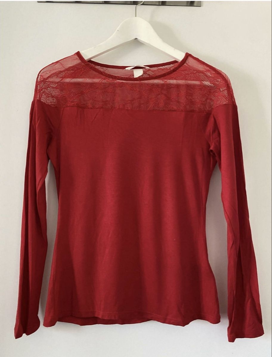 T-shirt: Zwei Langarmshirts rot/schwarz – Usato da Dübendorf venduto da ali_g7p8