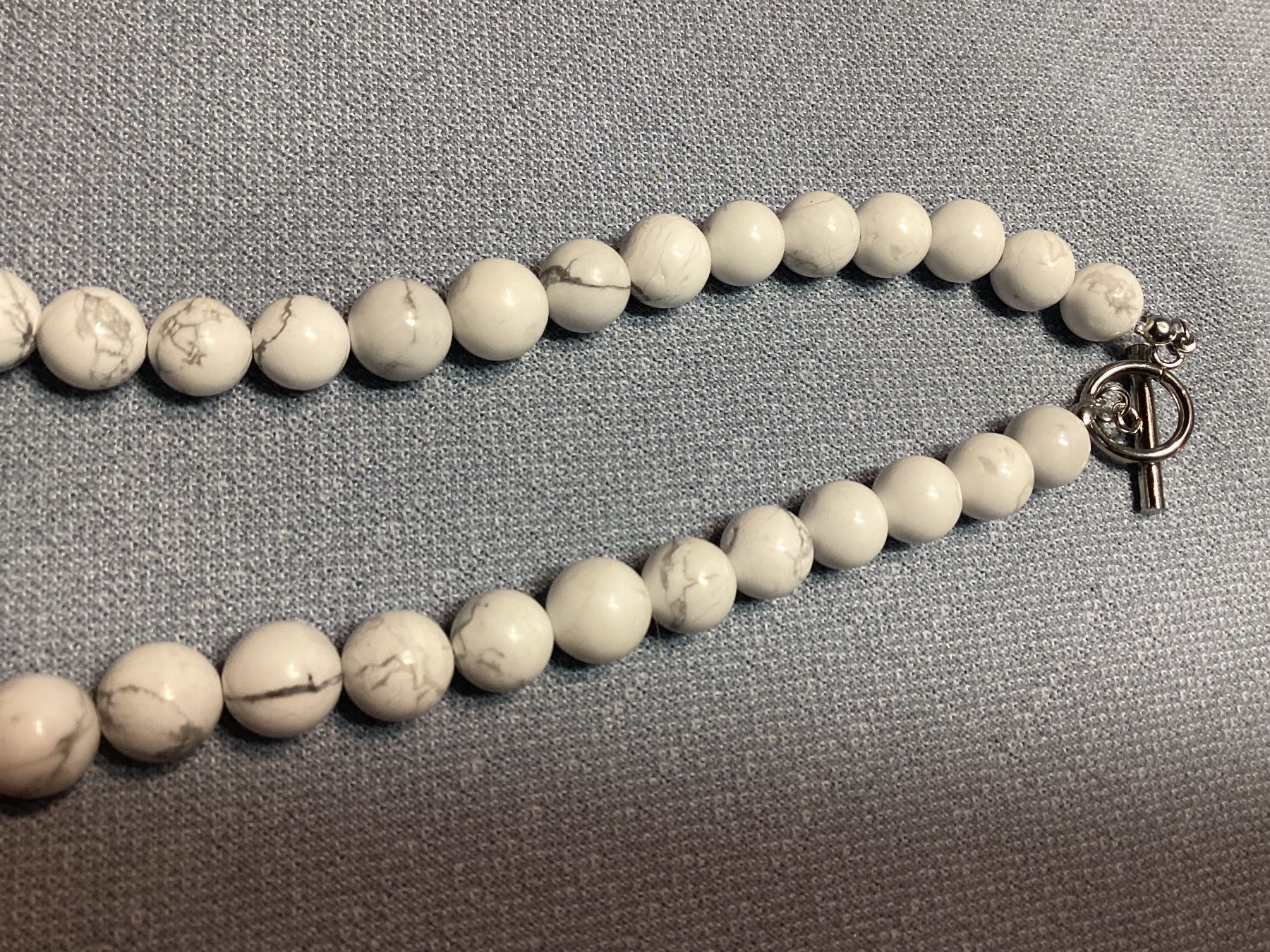 Catenine: natürlicher Howlith - Edelstein Heilstein Kette – Nuovo e nell'imballaggio originale da Laax venduto da kri_95f5 3