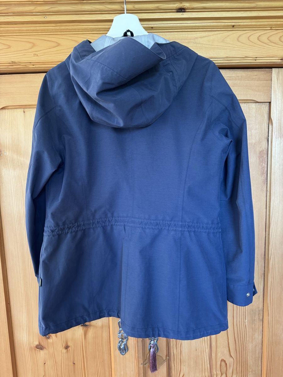 Peak Performance Giacche: Peak Performance Jacke, Gr. S Damen – Usato da Rotkreuz venduto da TR3B 1