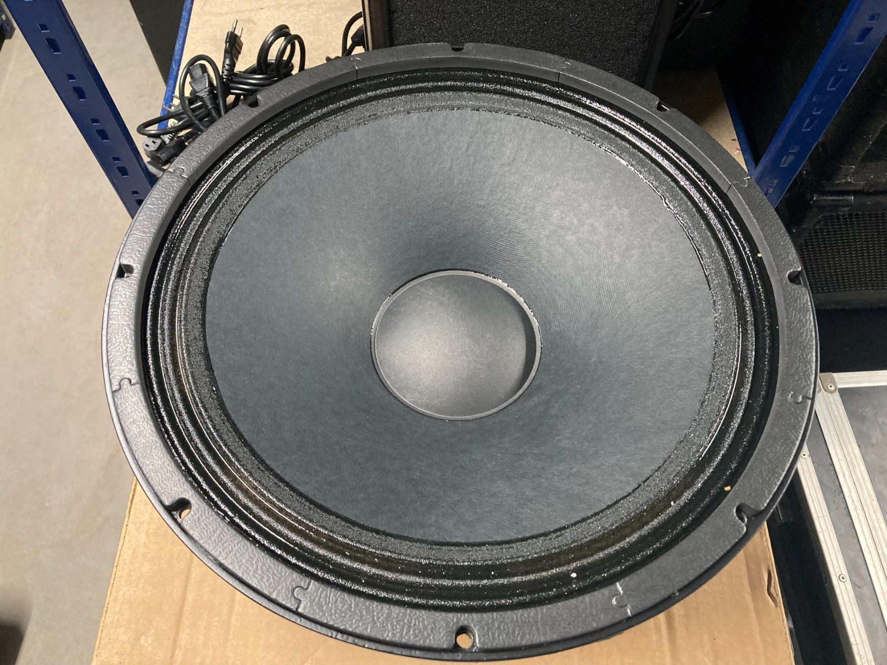 Mackie Casse acustiche: Mackie 0015276 Driver LC15/3007-8 – Nuovo (secondo la descrizione) da Büren an der Aare venduto da Inferno74