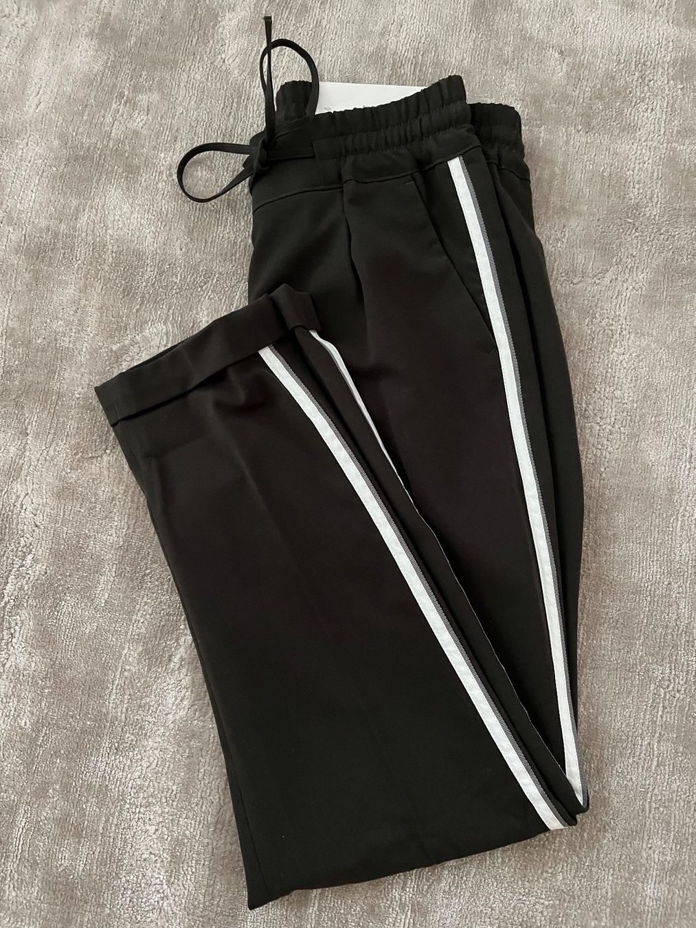 Opus Hosen: Bequeme Hose von Opus - Grösse 34 – Neu und originalverpackt aus Bachenbülach von Elcomaster