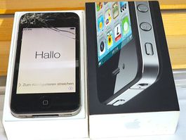iPhone 4  64 GB