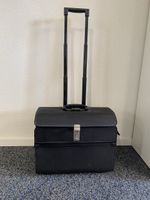 Valise trolley de voyage d'affaires noire en parfait état.