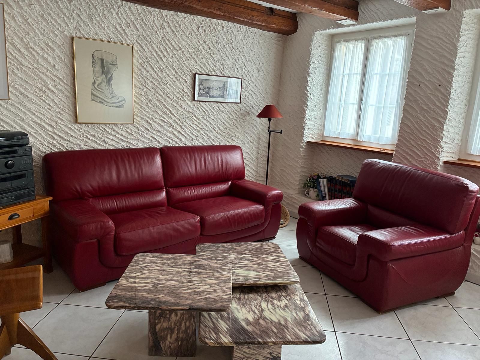 Divani: Canapé en cuir rouge – Usato da Cortaillod venduto da val_r55p