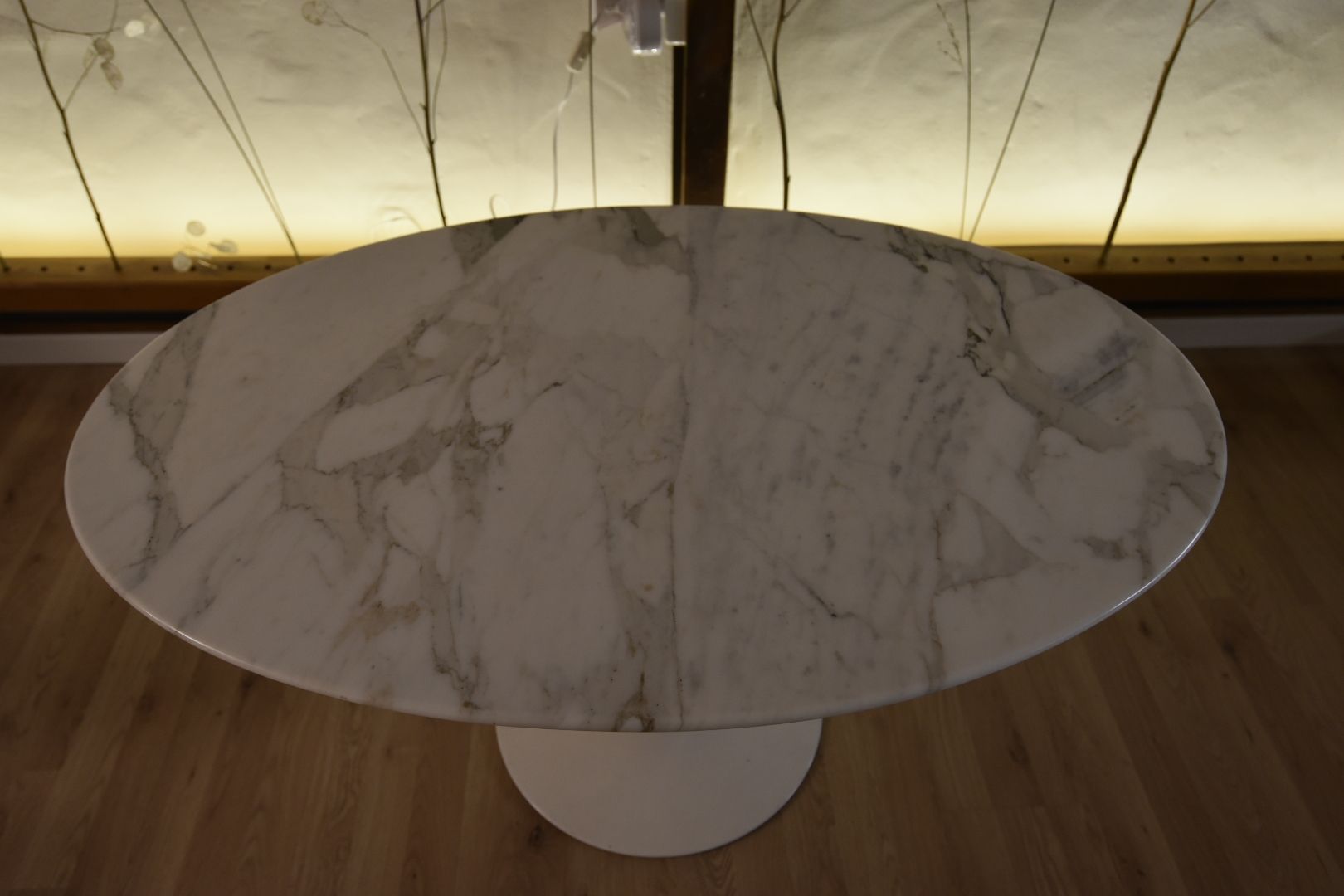 Knoll Tavoli: Original Knoll Saarinen Couchtisch Marmor Oval – Usato da Lichtensteig venduto da UsedINStore 1