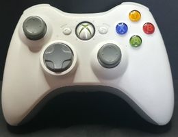 Xbox 360 Controller weiss kabellos akzeptabler Zustand