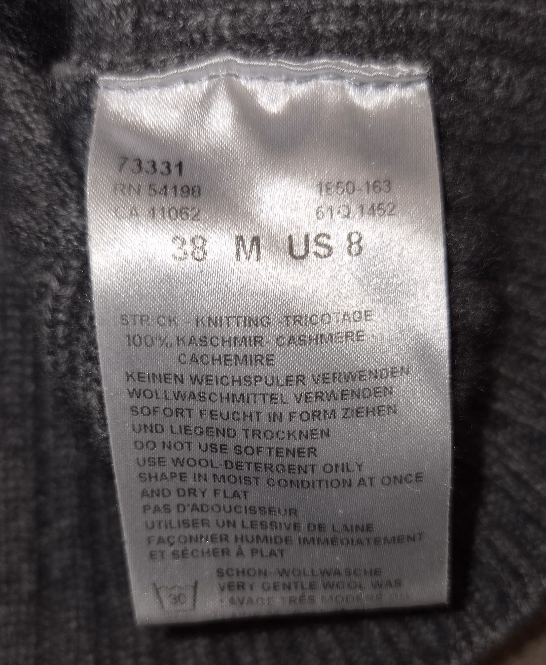 Bogner Pullover & Sweatshirts: Bogner 100% Kaschmir Pullover gestreift mit Reissverschluss  – Gebraucht aus Seuzach von mar_8tfs 4