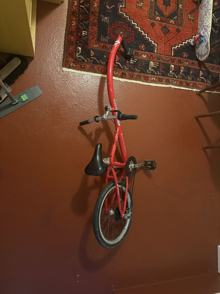 Veicoli per bambini: Kindervelo rot guter Zustand – Usato da Gümligen venduto da Alice777