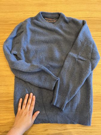 Wolle Pullover hellblau Gr. M 